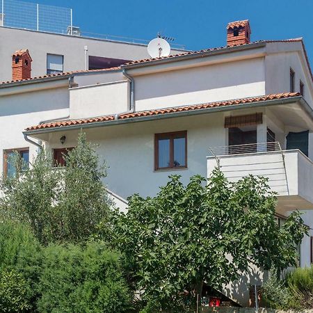 Apartmani Suzi プーラ エクステリア 写真